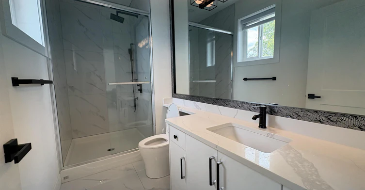 333 E 64th Avenue, Vancouver, BC, V5X 2M8 - 10