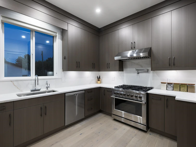 6210 Pearl Avenue, Burnaby, BC, V5H 3P9 - 16