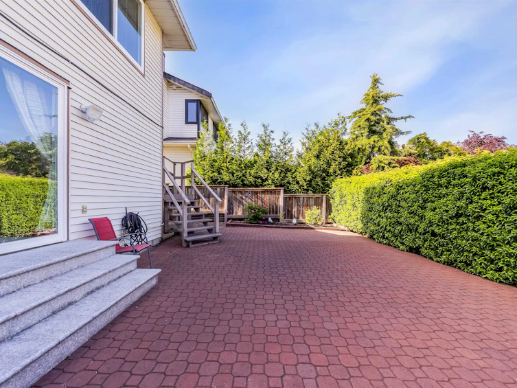 635 Lost Lake Drive, Coquitlam, BC, V3C 5G4 - 38
