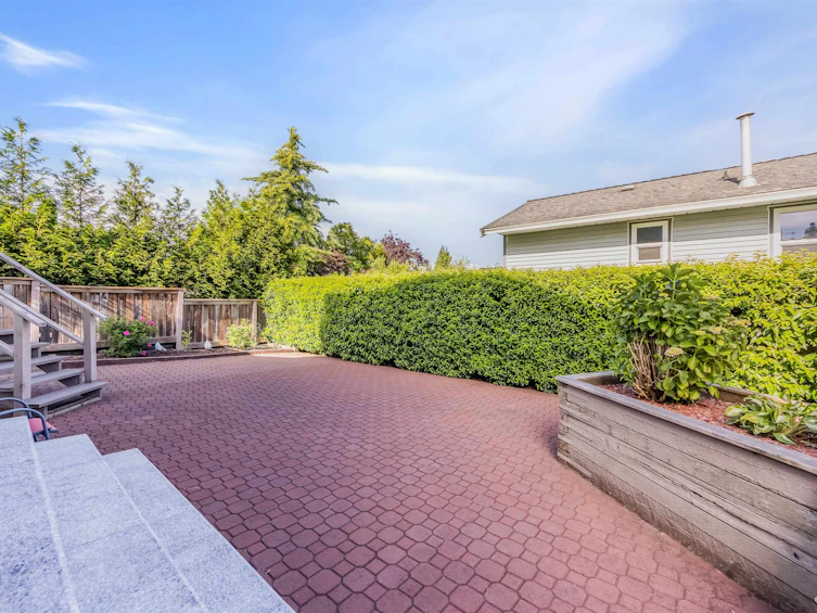 635 Lost Lake Drive, Coquitlam, BC, V3C 5G4 - 37