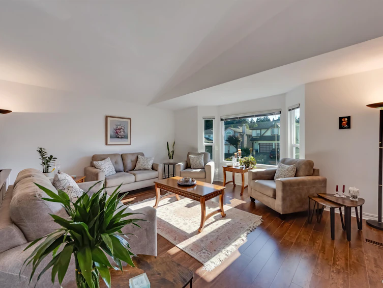635 Lost Lake Drive, Coquitlam, BC, V3C 5G4 - 5
