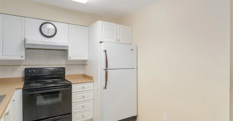 405-7500 Granville Avenue, Richmond, BC, V6Y 3Y6 - 13