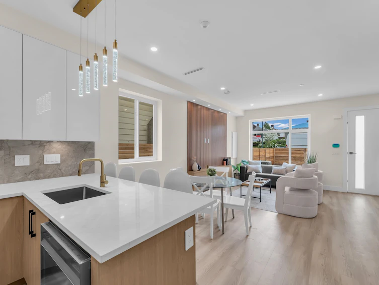 2-5779 Clarendon Street, Vancouver, BC, V5R 3K4 - 3