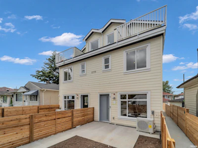 2-5779 Clarendon Street - 2