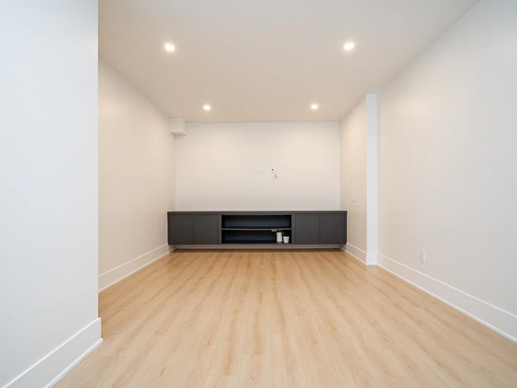 1019 57 Street, Delta, BC, V4L 1Y3 - 32