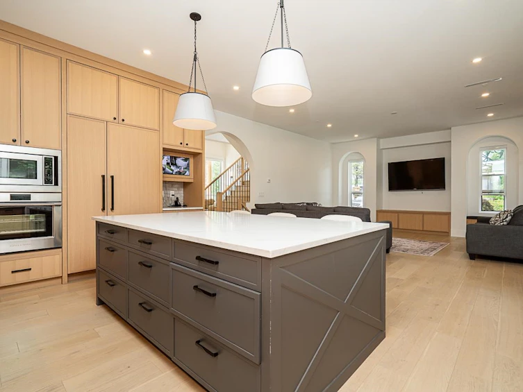 1019 57 Street, Delta, BC, V4L 1Y3 - 10