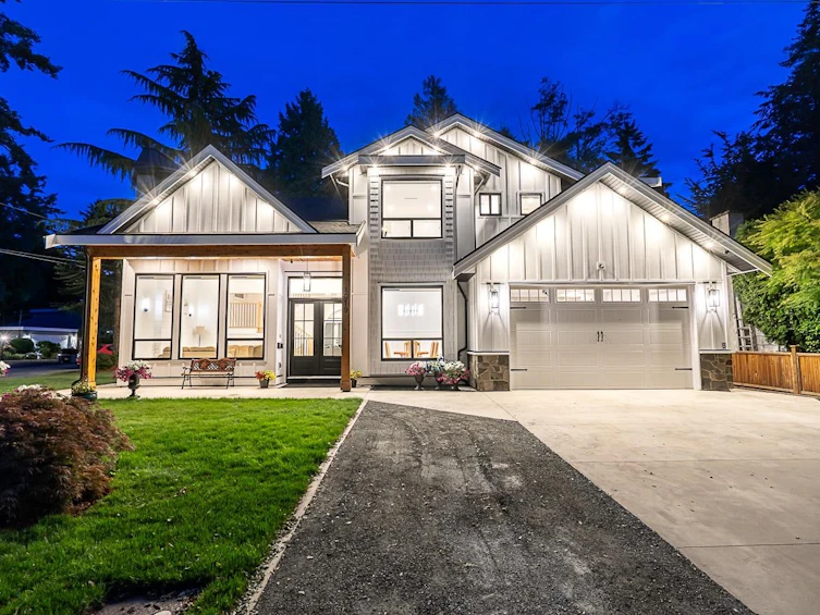 1019 57 Street, Delta, BC, V4L 1Y3