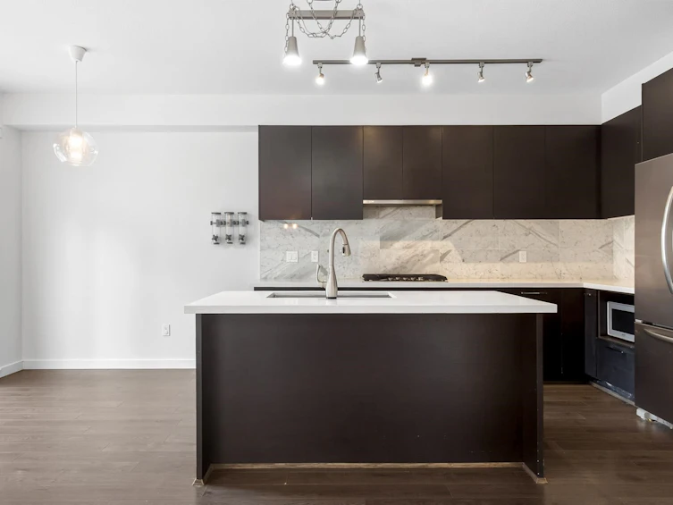 35-3400 Devonshire Avenue, Coquitlam, BC, V3E 0L1 - 13