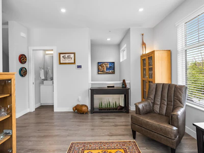 59-20327 72b Avenue - 4