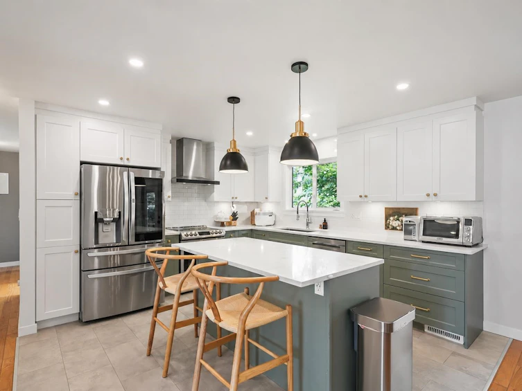 1071 Spar Drive, Coquitlam, BC, V3H 3H2 - 10