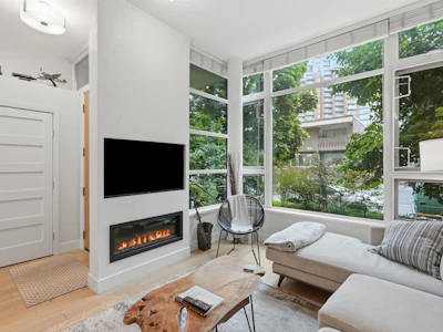288 E 11 Avenue - 3