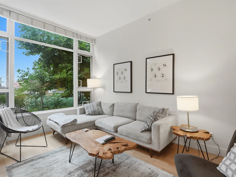 288 E 11th Avenue, Vancouver, BC, V5T 2C3 - 2