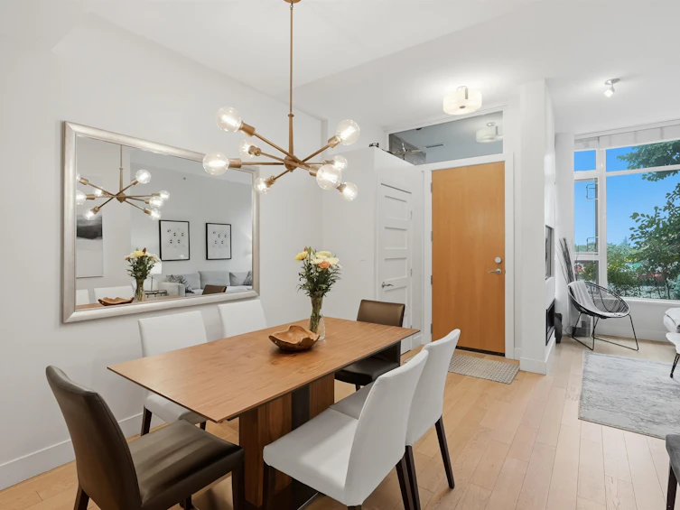 288 E 11th Avenue, Vancouver, BC, V5T 2C3 - 21