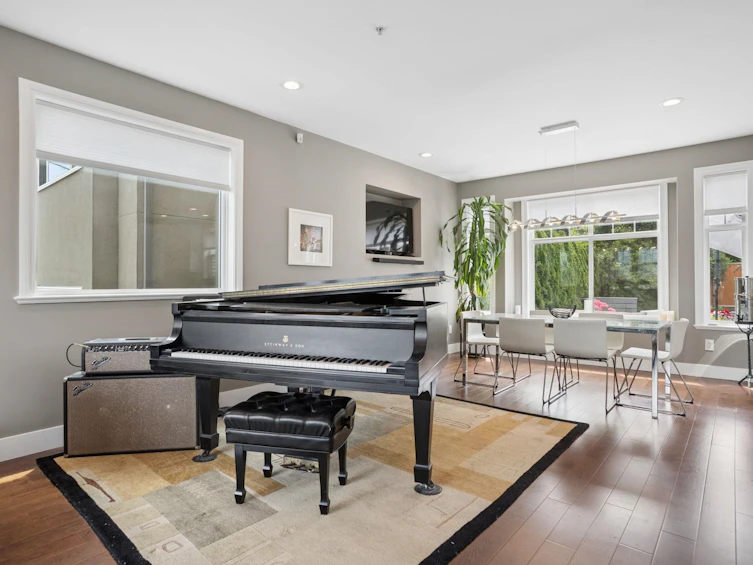 2808 Wall Street, Vancouver, BC, V5K 1B2 - 8