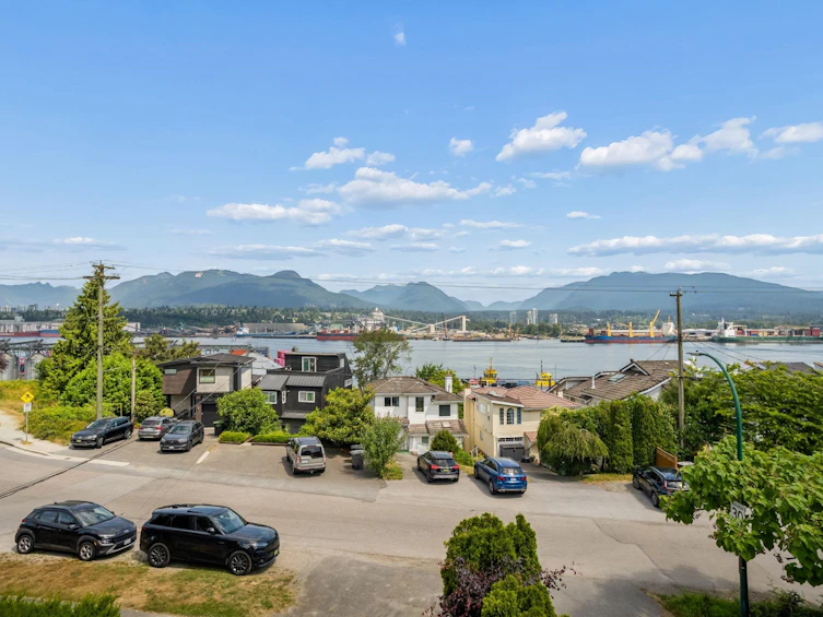 2808 Wall Street, Vancouver, BC, V5K 1B2 - 21