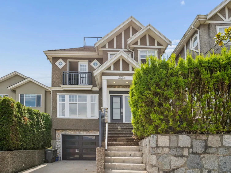 2808 Wall Street, Vancouver, BC, V5K 1B2
