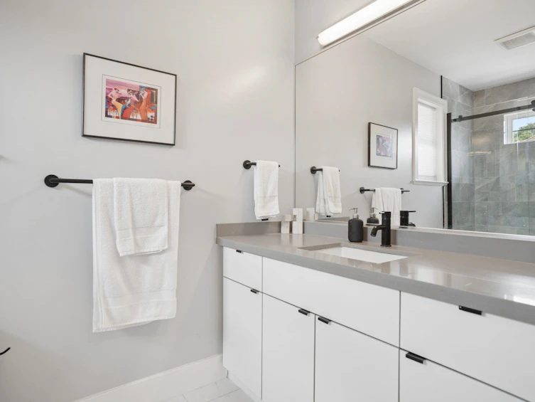 2808 Wall Street, Vancouver, BC, V5K 1B2 - 24