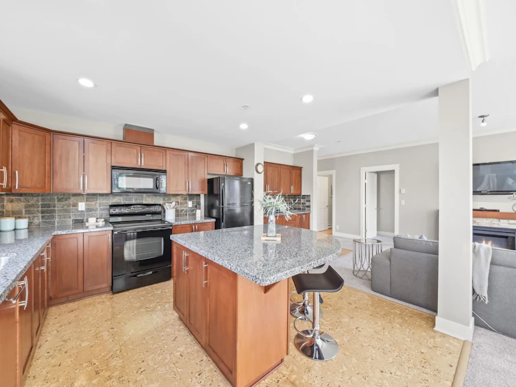 308-5430 201 Street, Langley, BC, V3A 0A2 - 3