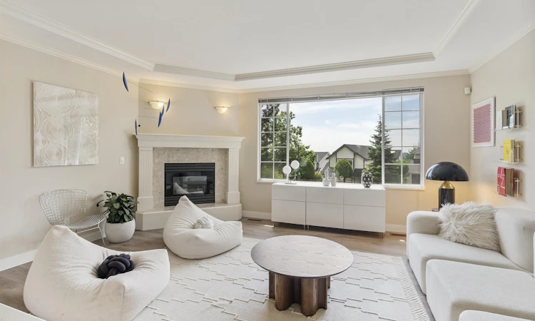 140-1495 Lansdowne Drive