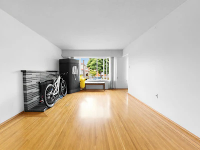 1972 E 51st Avenue - 4