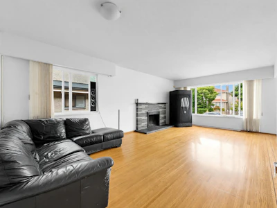 1972 E 51st Avenue - 5