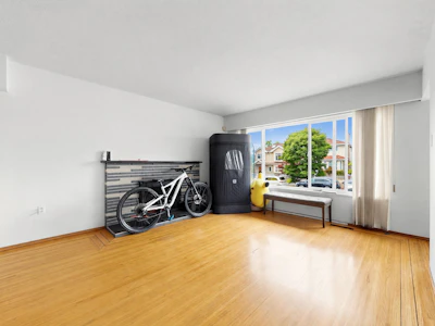 1972 E 51st Avenue - 3