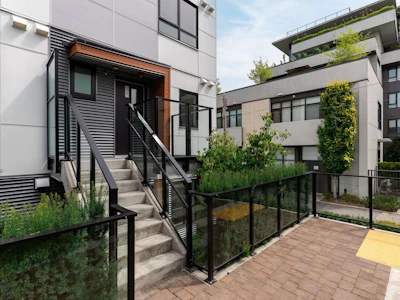 18-520 W 28th Avenue - 2