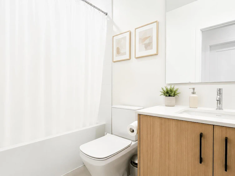 18-15235 Sitka Drive, Surrey, BC, V3S 0A9 - 5
