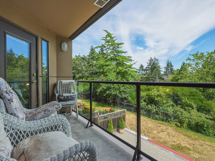 205-5855 Cowrie Street, Sechelt, BC, V7Z 0K1 - 14