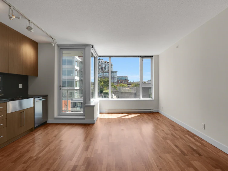 803-251 E 7th Avenue, Vancouver, BC, V5T 0B9 - 4