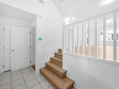 36-16318 82 Avenue - 5