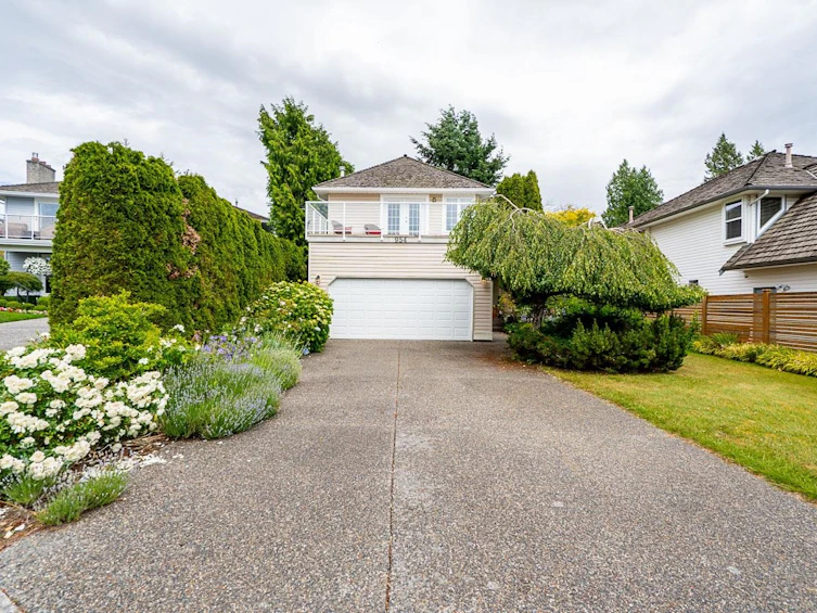 954 160b Street, Surrey, BC, V4A 9A7 - 2