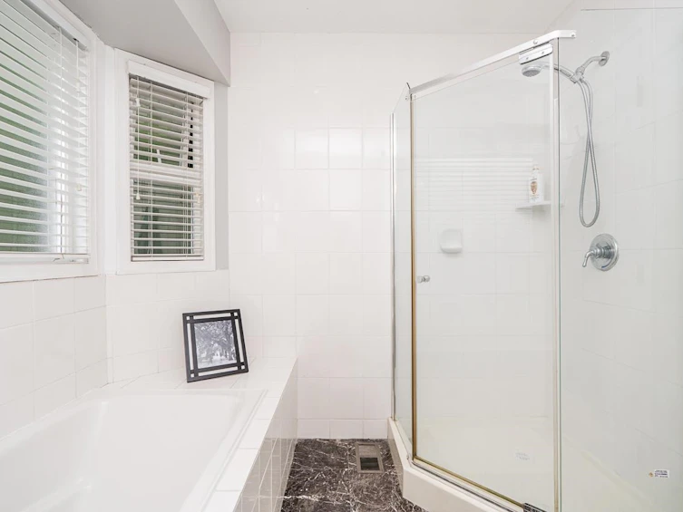 954 160b Street, Surrey, BC, V4A 9A7 - 30