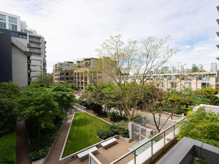 301-1887 Crowe Street, Vancouver, BC, V5Y 0B4 - 18