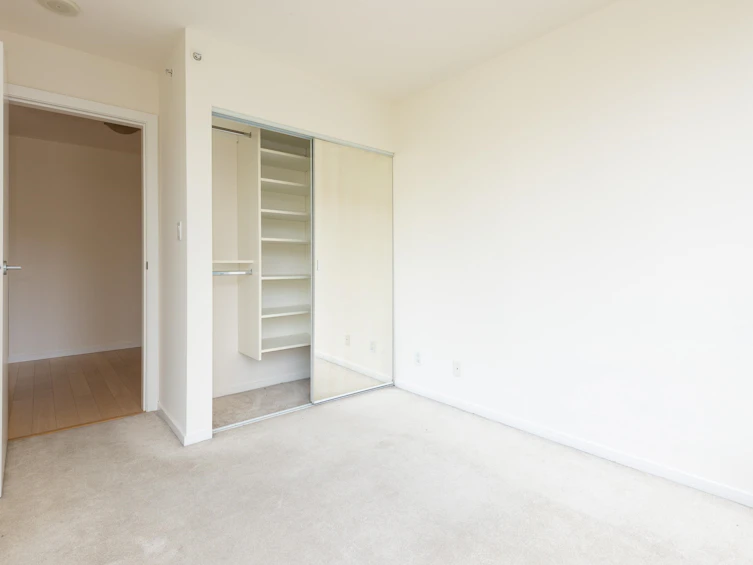 301-1887 Crowe Street, Vancouver, BC, V5Y 0B4 - 11