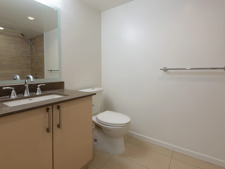 301-1887 Crowe Street, Vancouver, BC, V5Y 0B4 - 15
