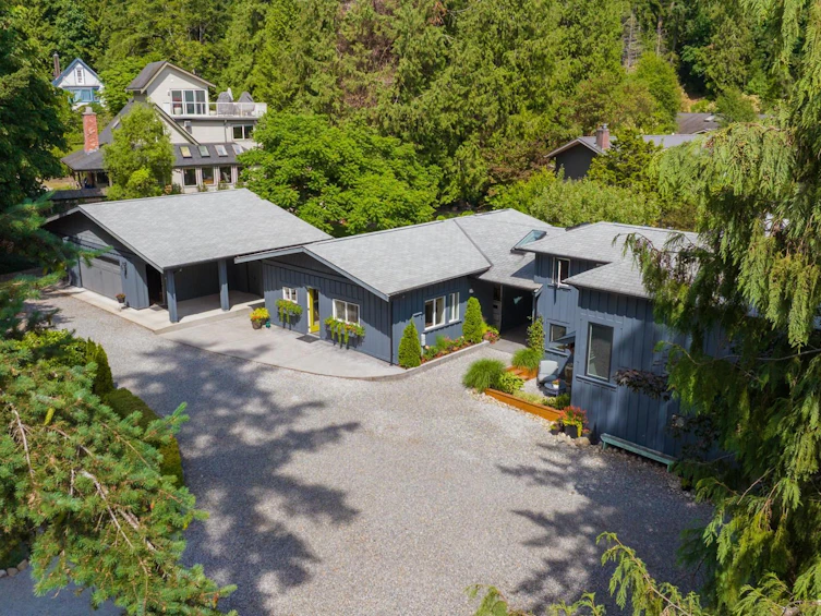 3552 Beach Avenue, Roberts Creek, BC, V0N 2W2 - 37