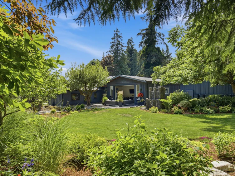 3552 Beach Avenue, Roberts Creek, BC, V0N 2W2 - 28