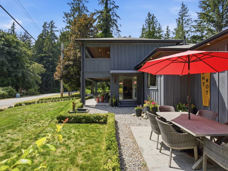 3552 Beach Avenue, Roberts Creek, BC, V0N 2W2 - 35