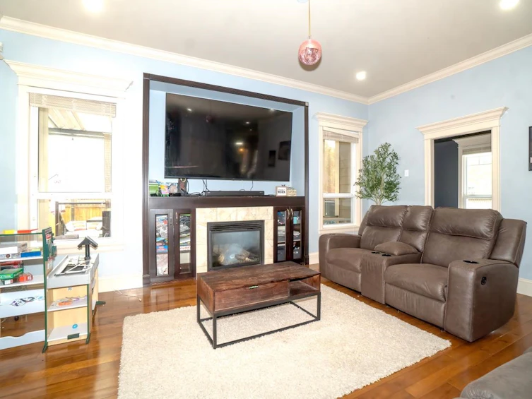18938 54a Avenue, Surrey, BC, V3S 6R4 - 9