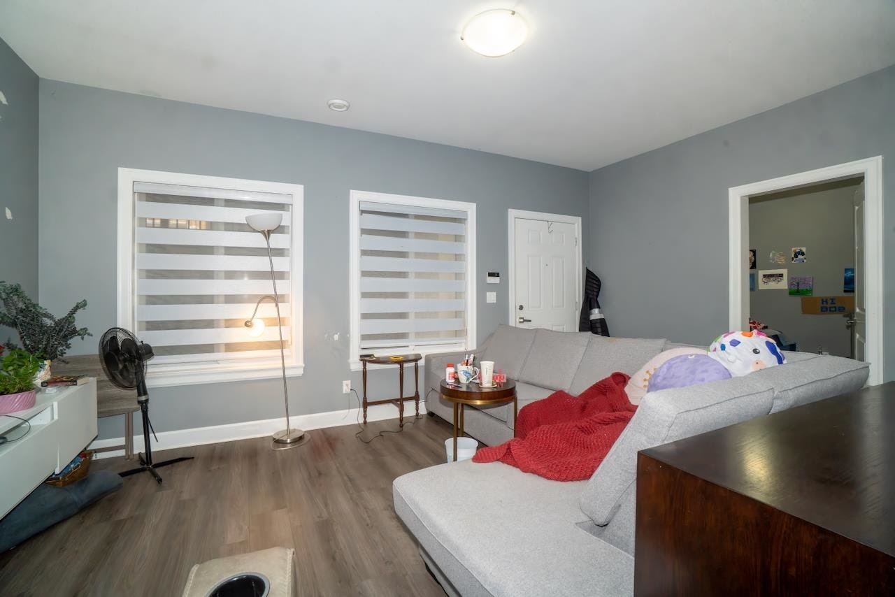 18938 54a Avenue, Surrey, BC, V3S 6R4 - 33