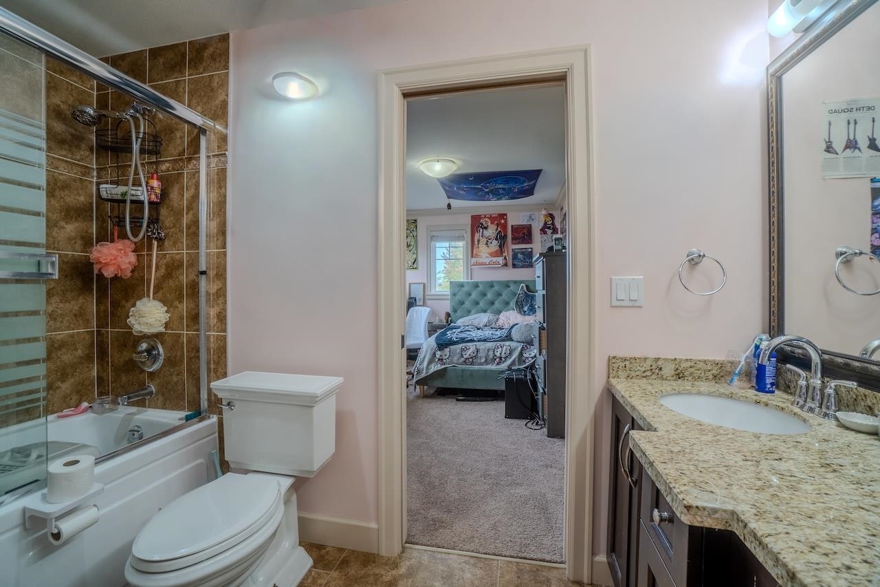 18938 54a Avenue, Surrey, BC, V3S 6R4 - 27