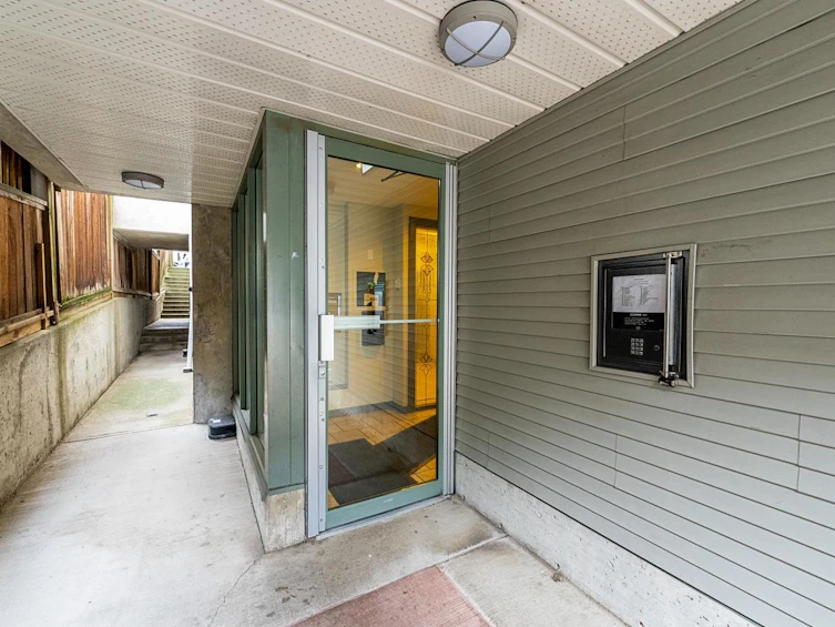 403-3939 Hastings Street, Burnaby, BC, V5C 2H8 - 4