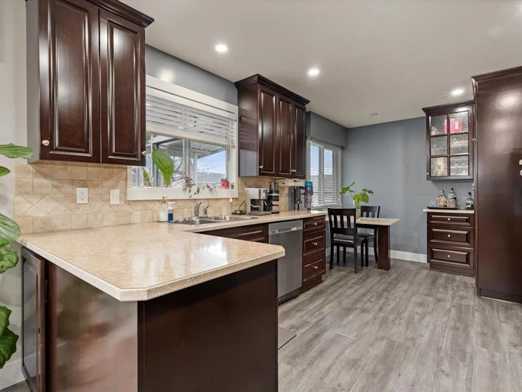 46675 Osborne Road, Chilliwack, BC, V2P 6T6 - 8