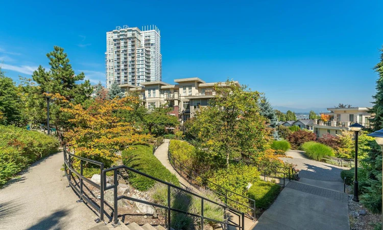 307-285 Ross Drive