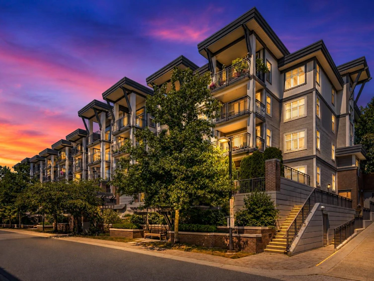 317-4799 Brentwood Drive, Burnaby, BC, V5C 0C4
