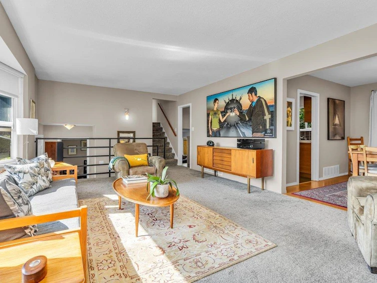 999 53a Street, Delta, BC, V4M 3E2 - 3