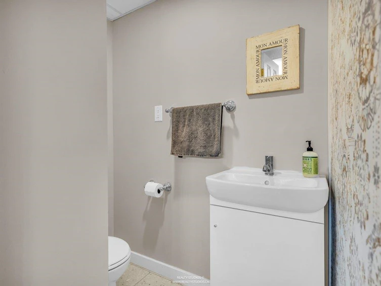 999 53a Street, Delta, BC, V4M 3E2 - 28