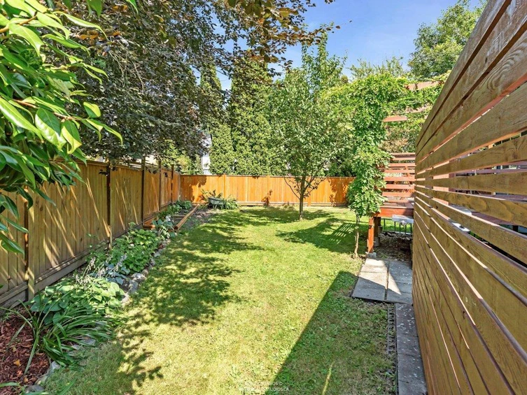 999 53a Street, Delta, BC, V4M 3E2 - 36