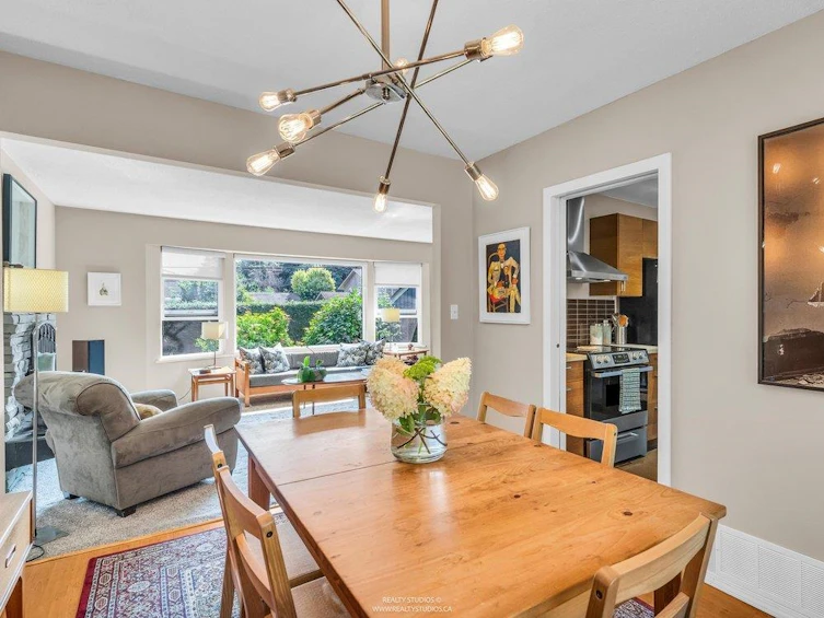 999 53a Street, Delta, BC, V4M 3E2 - 5